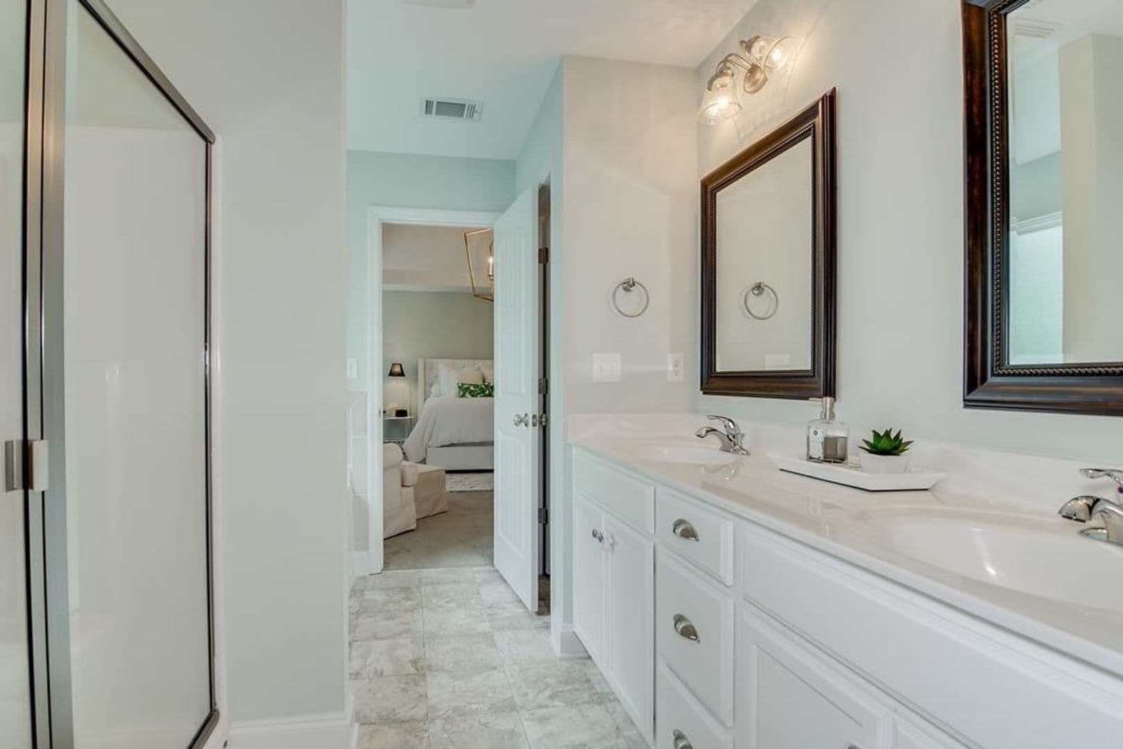 Groveotown House: 1554 Driftwood Lane