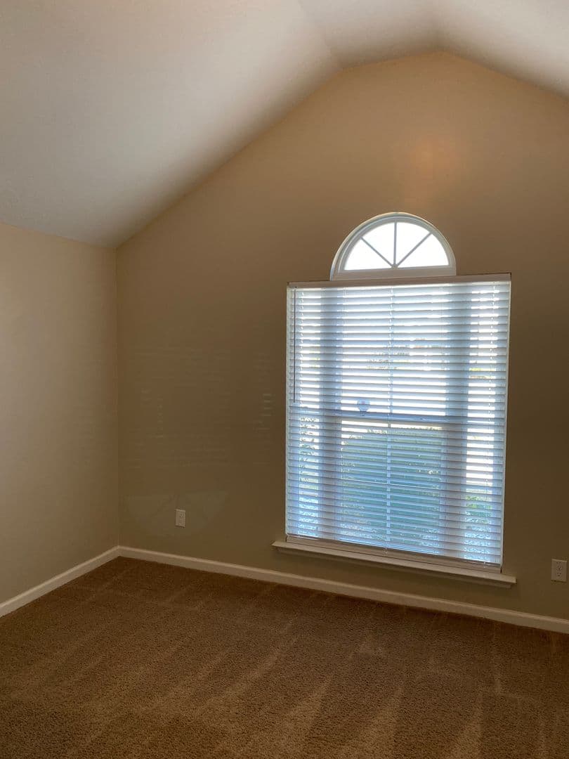 Augusta House: 2022 Hatton Ct