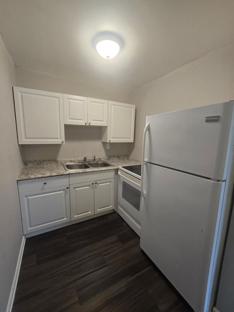 Plant City Apartment: 1703 W. Reynolds Street