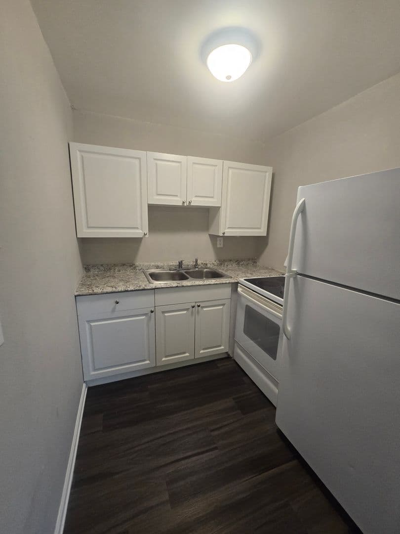 Plant City Apartment: 1703 W. Reynolds Street