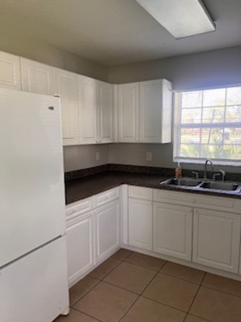 Plant City House: 106 Drake Street