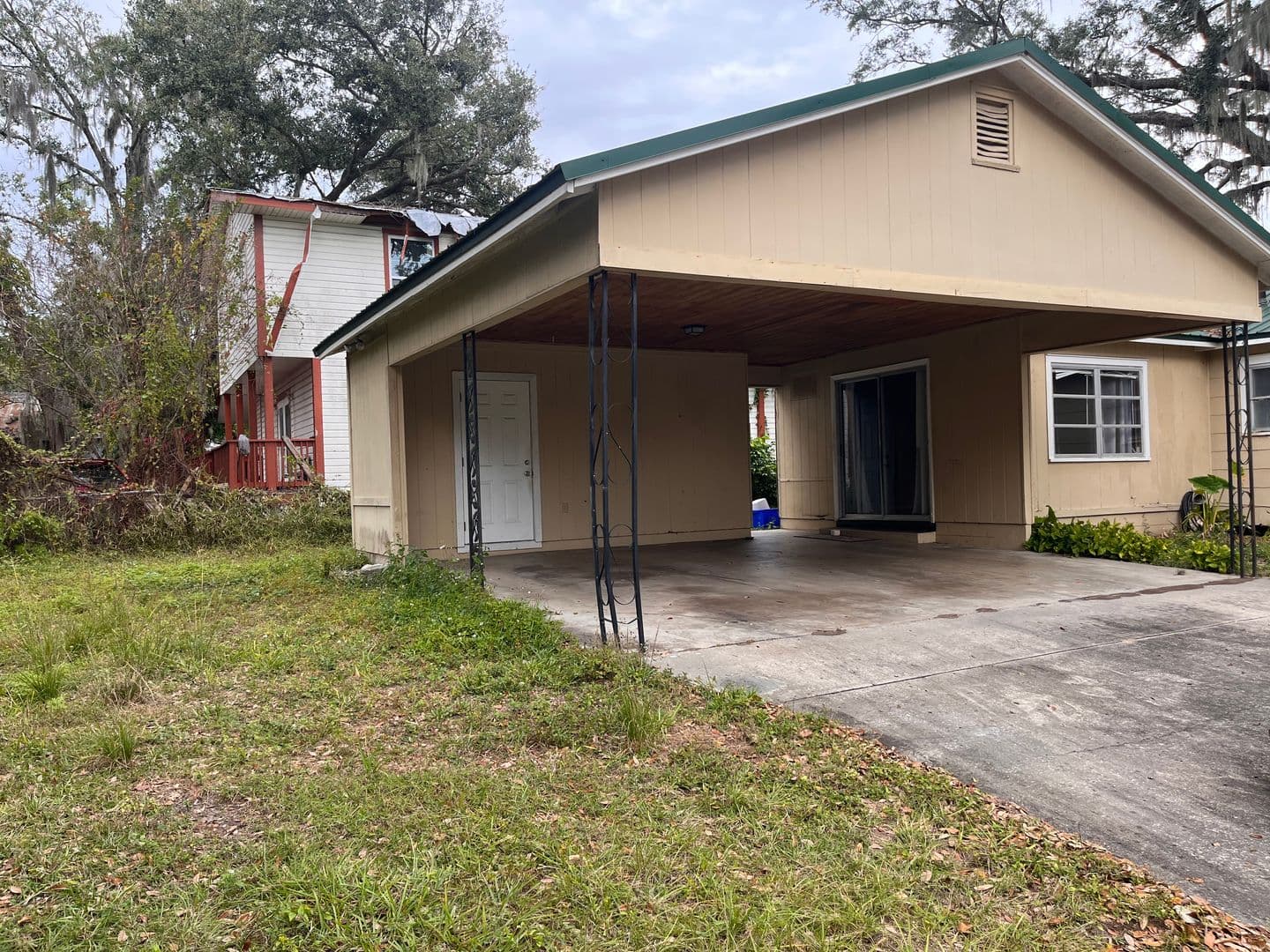Plant City House: 1101 N. Burton Street