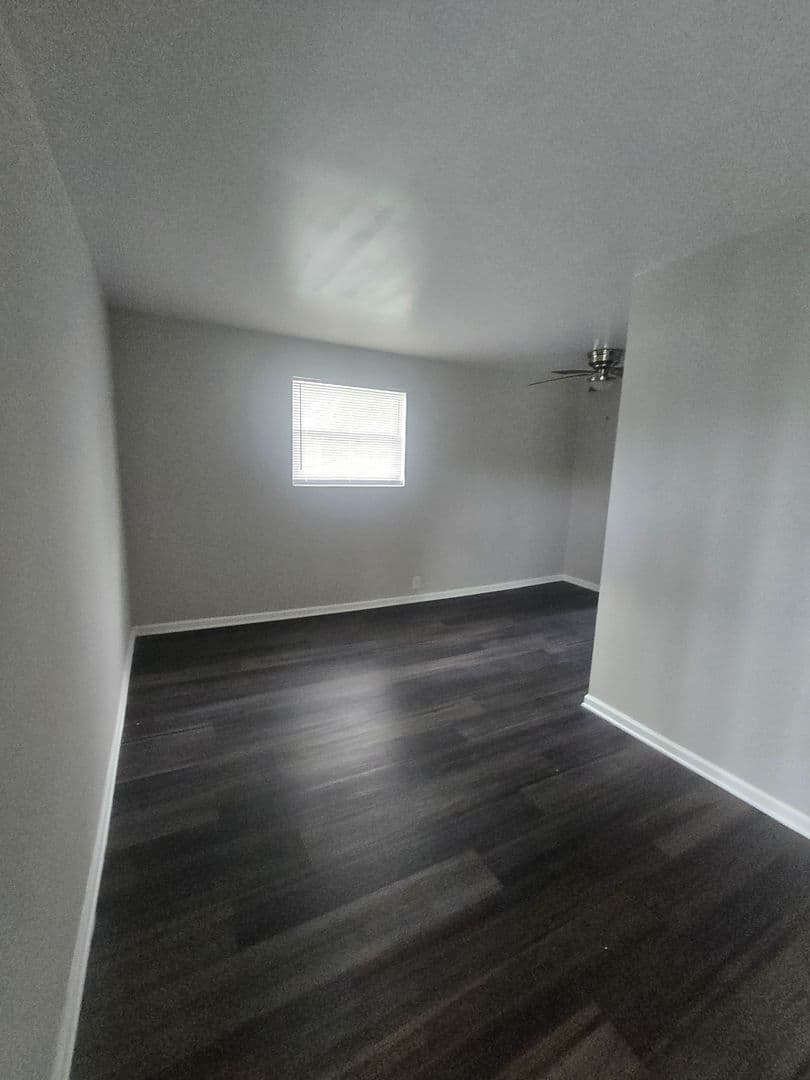 Plant City Apartment: 1703 W. Reynolds Street