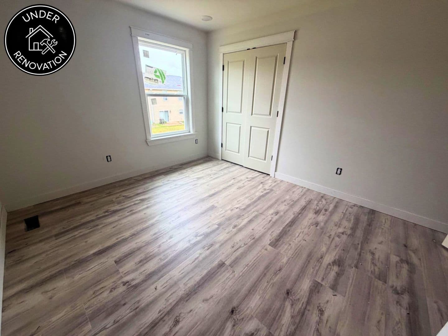 Columbia House: 5000 Derby Ridge Dr - 504