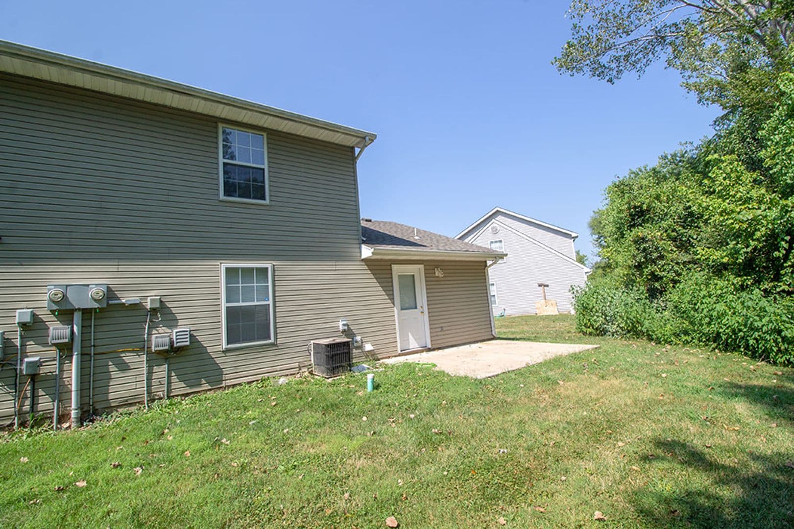 Columbia Apartment: 5200-5202 Tessa Way