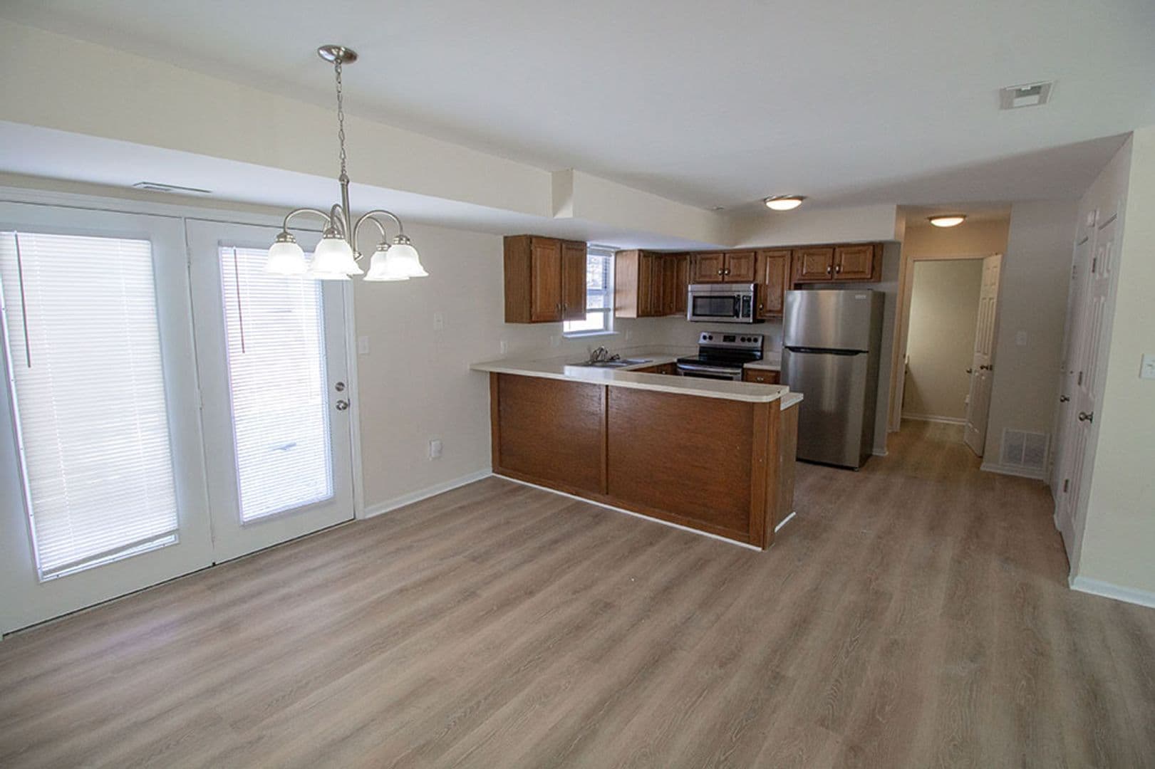 Columbia House: 3612 Hermitage Rd