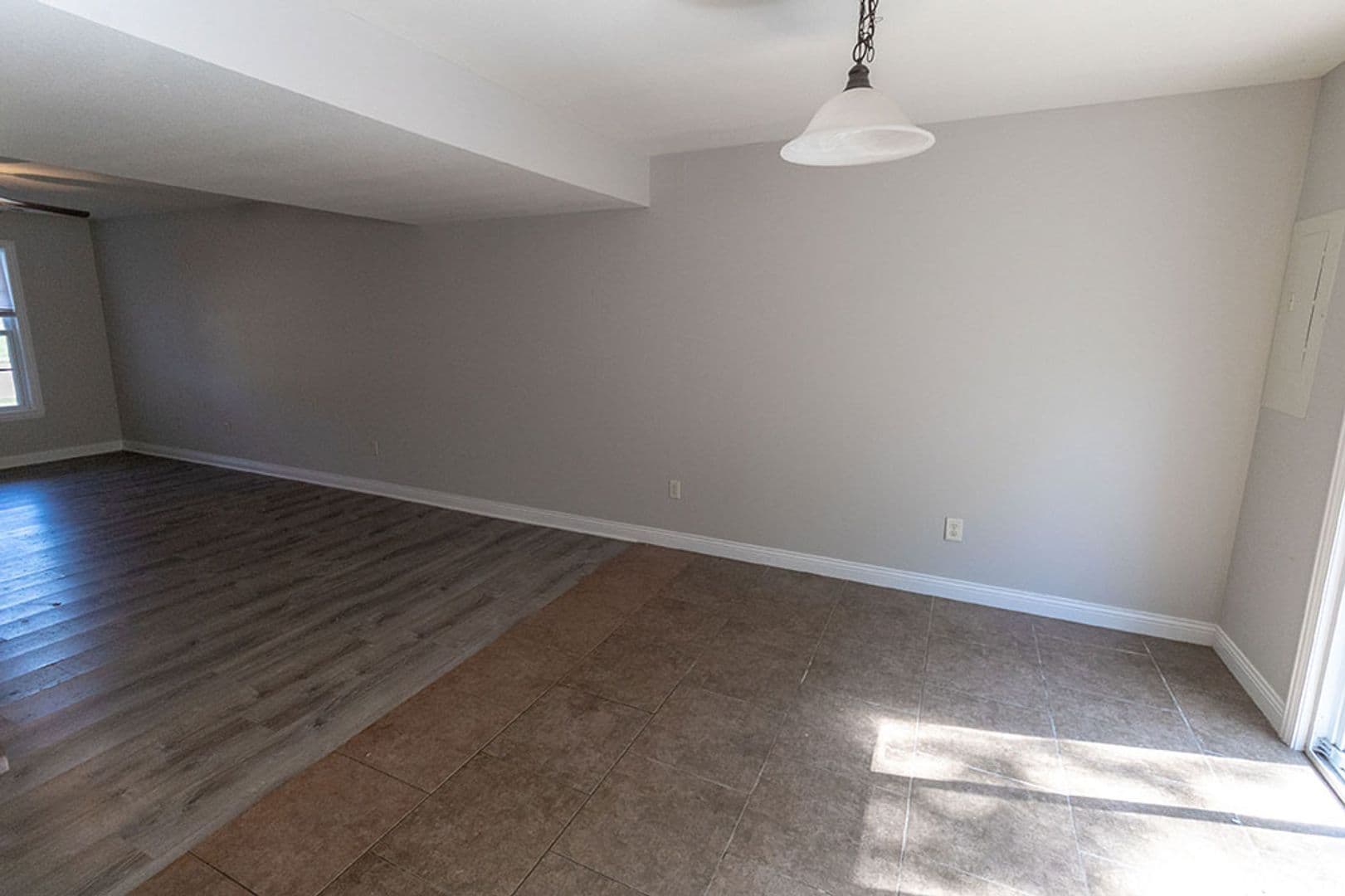 Columbia Apartment: 4700 Dehaven Dr