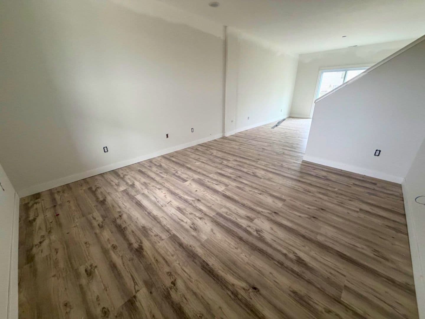 Columbia House: 5000 Derby Ridge Dr - 502