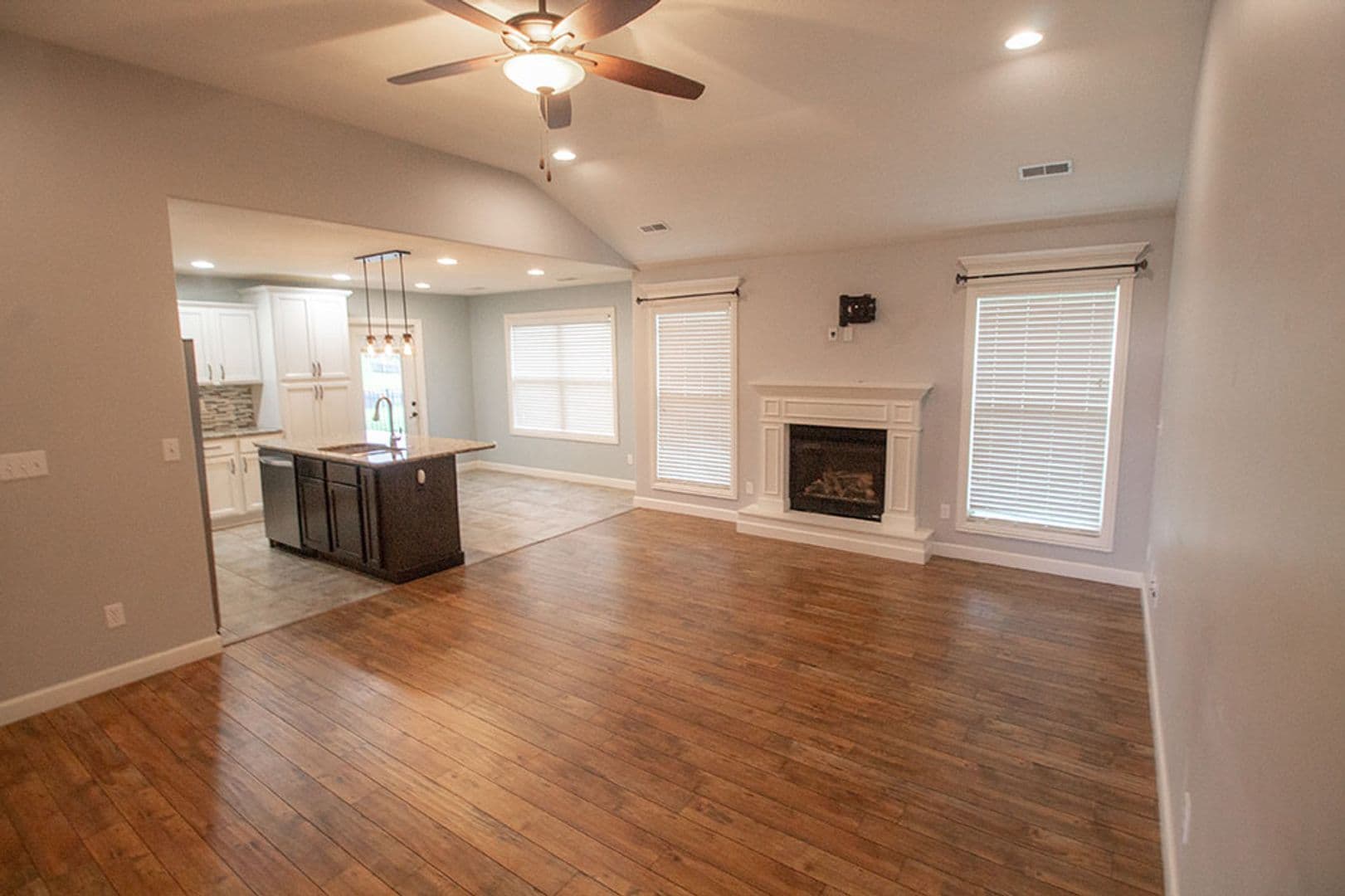 Columbia House: 7504 Wellford Ct