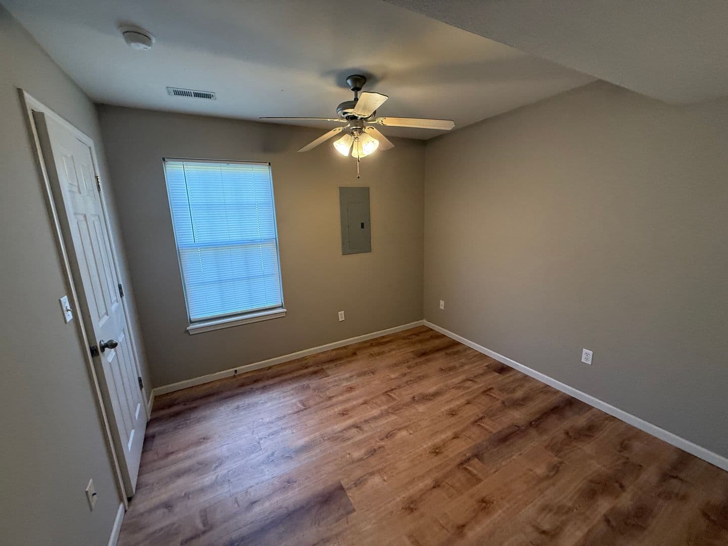 Columbia House: 4006 Snowy Owl Drive