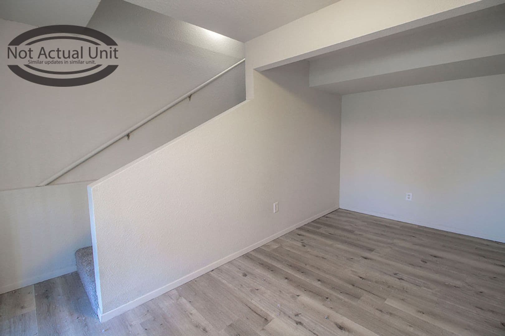 Columbia House: 1013 W Ash St