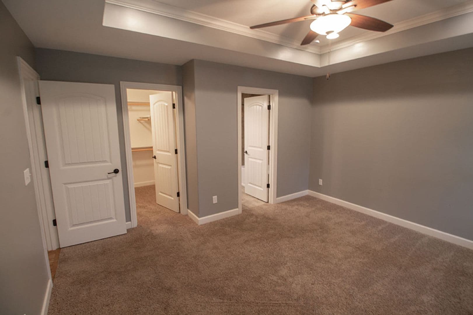 Columbia House: 7504 Wellford Ct