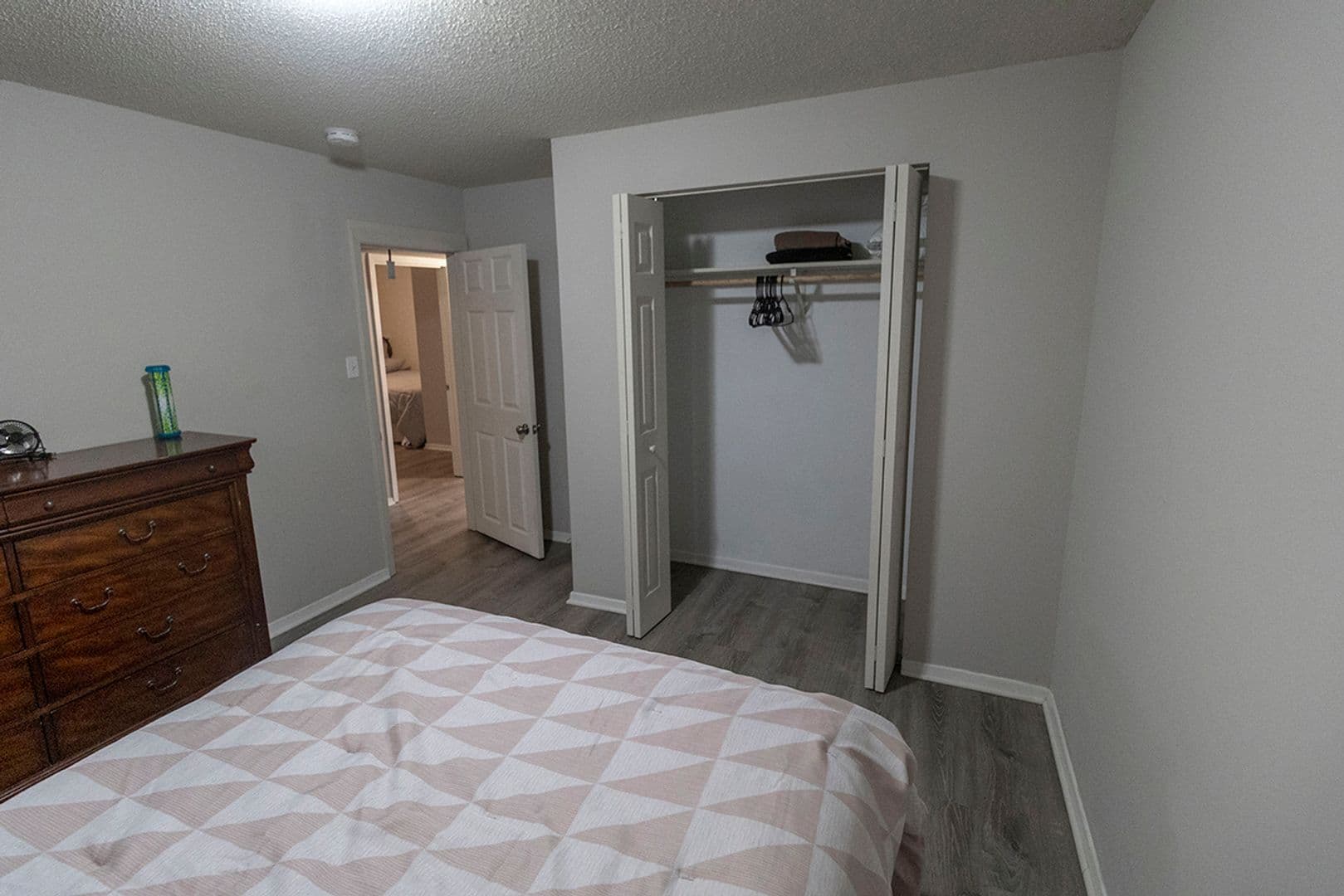 Columbia House: 204 Wheaton Ct