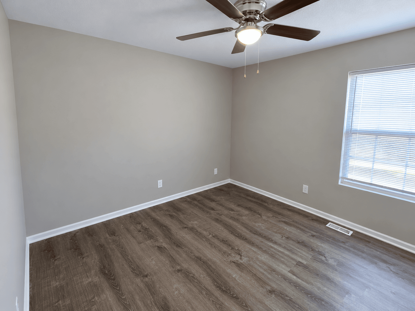 Columbia House: 1421 Risen Star Ct