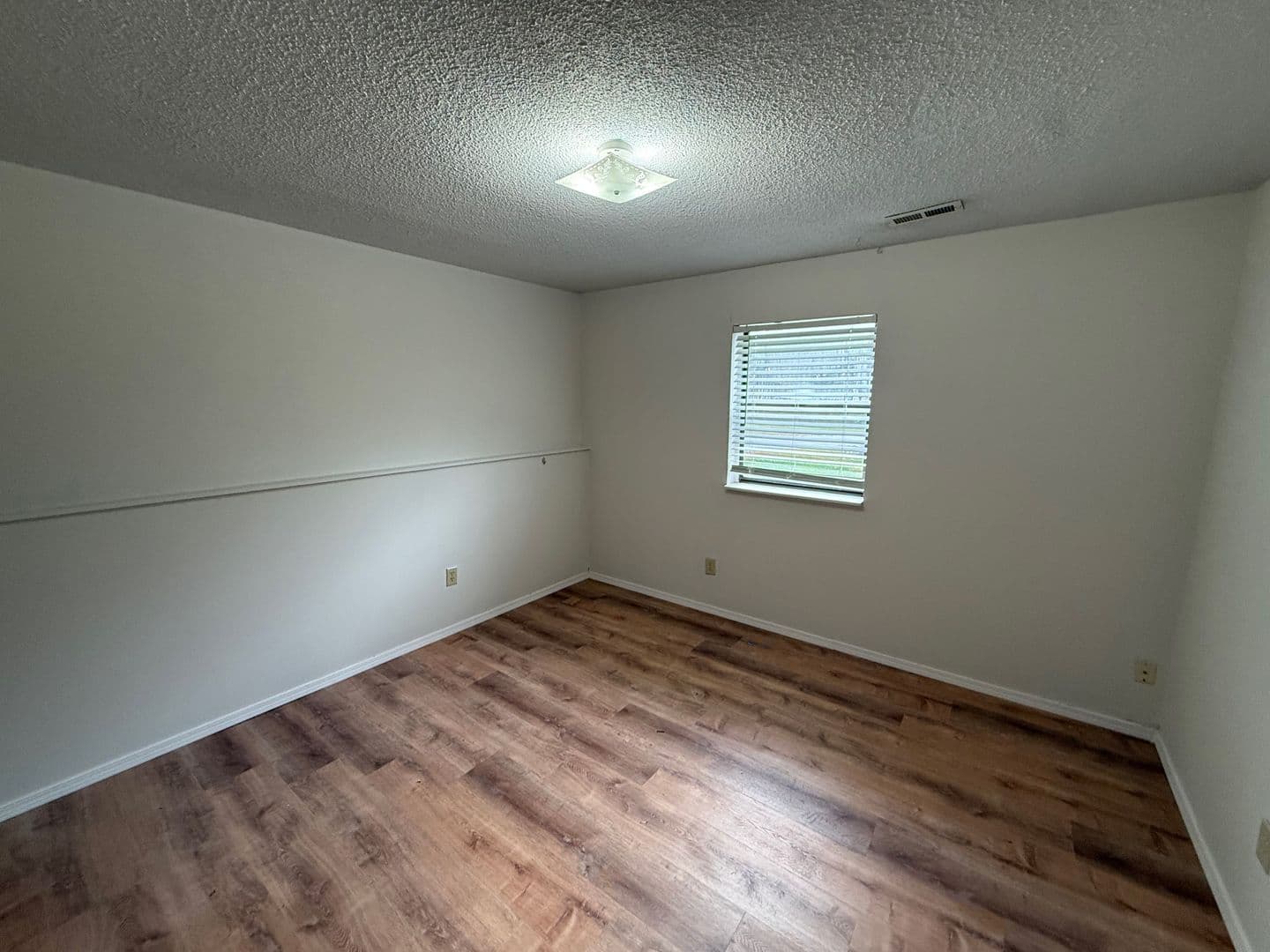 Columbia Apartment: 420 N East Park Ln