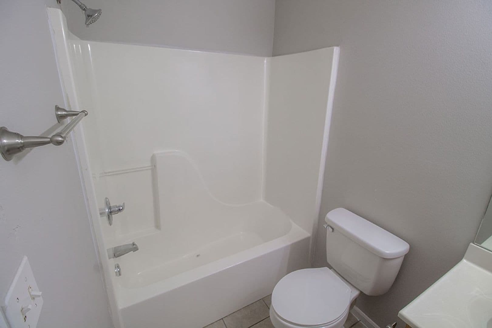 Columbia House: 1413 Greensboro Dr