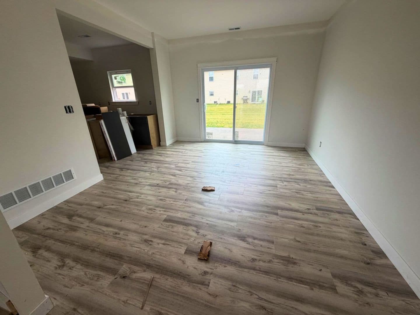 Columbia House: 5000 Derby Ridge Dr - 503