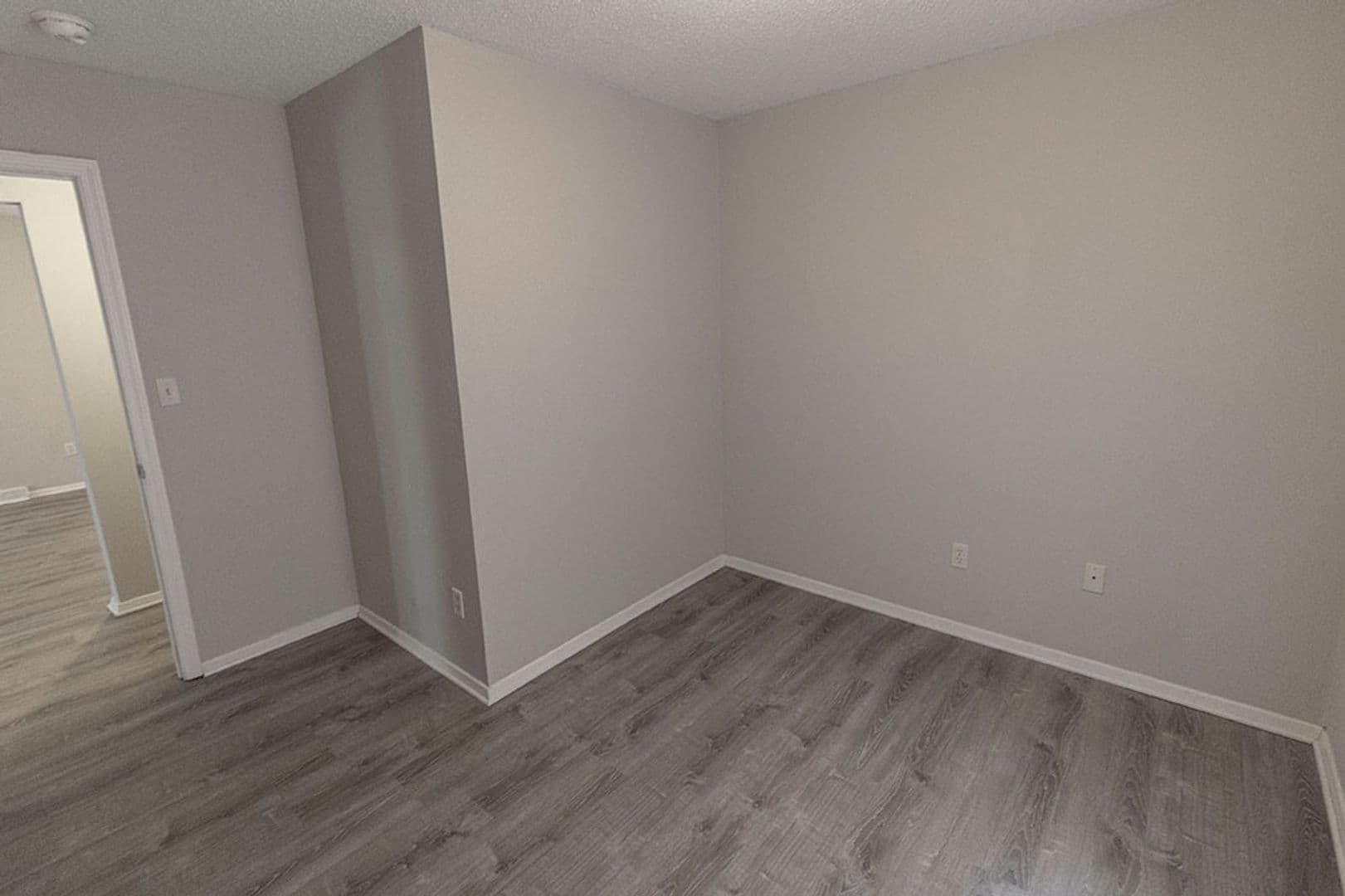 Columbia House: 215 Wheaton Ct