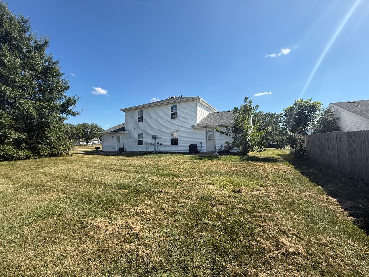 Columbia House: 1521 Typhoon Court