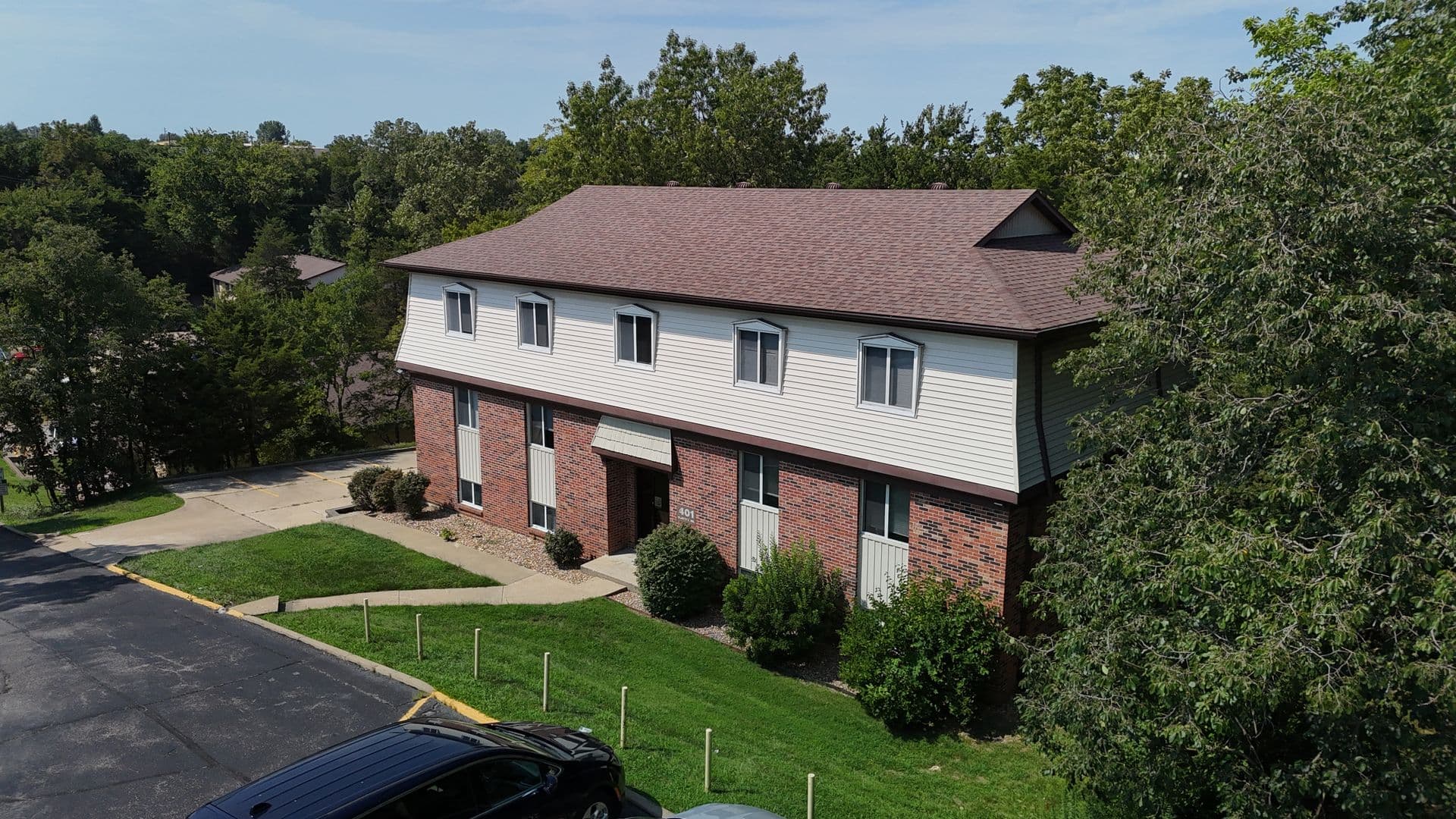 Jefferson City House: 405 Clayton Dr C-16