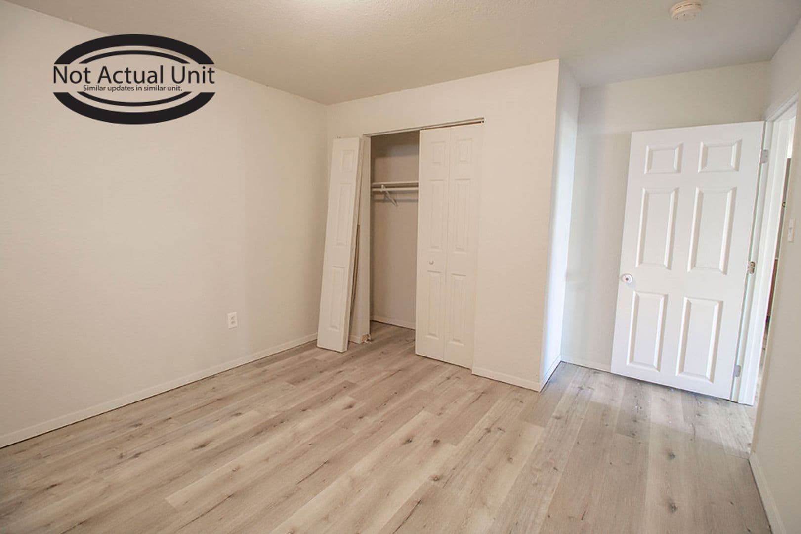 Columbia House: 1013 W Ash St