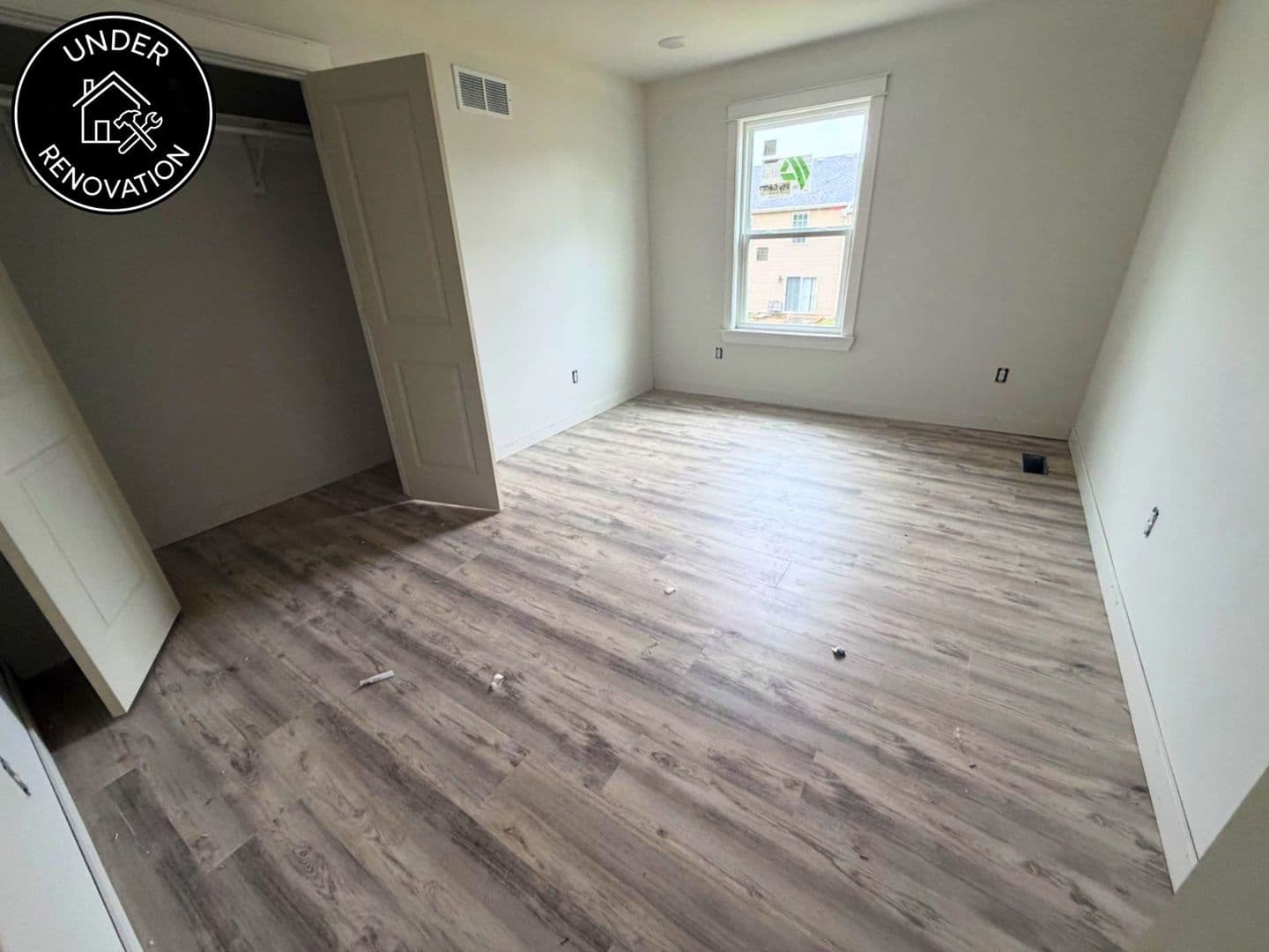 Columbia House: 5000 Derby Ridge Dr - 504