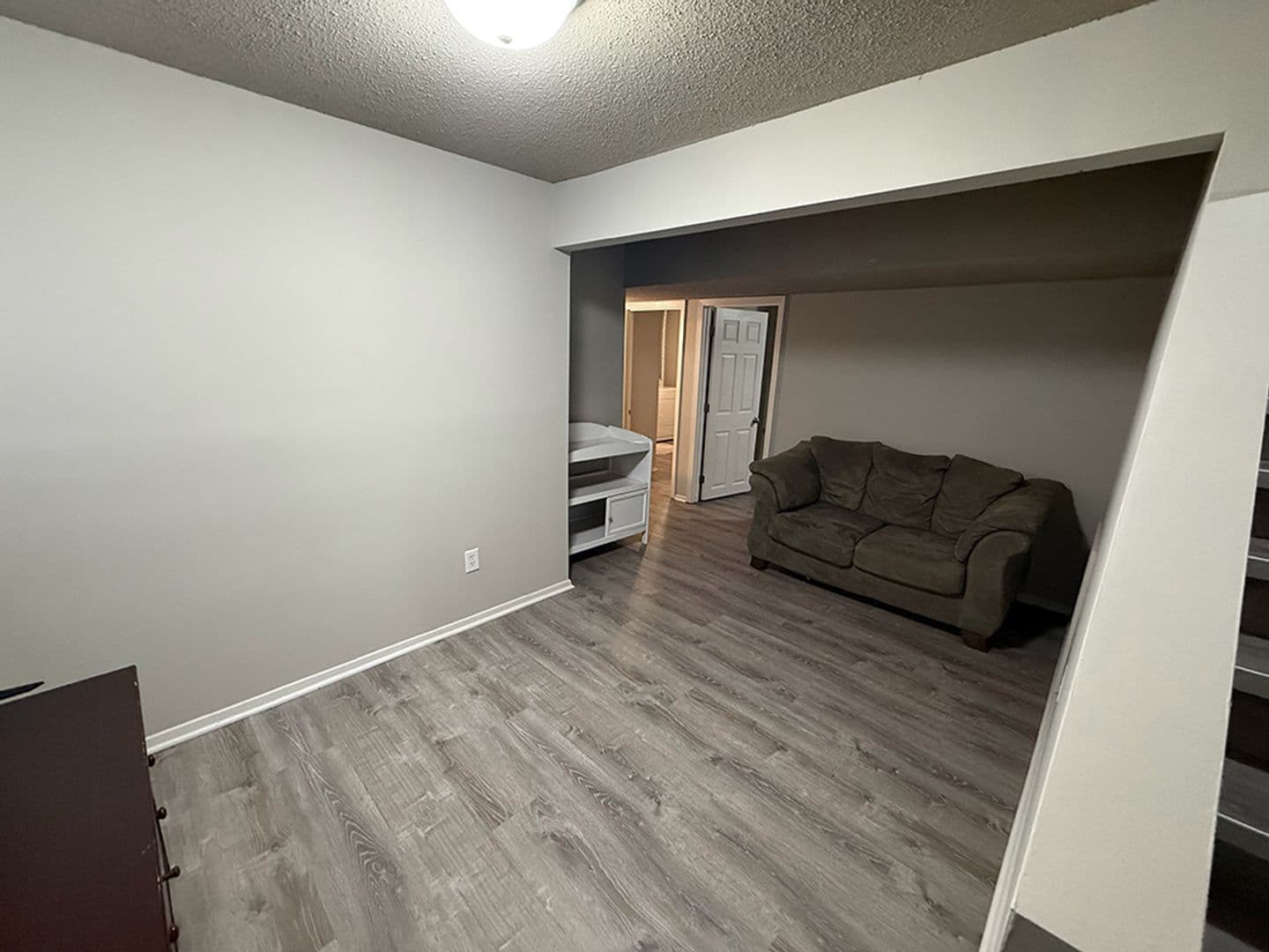 Columbia House: 212 Wheaton Ct
