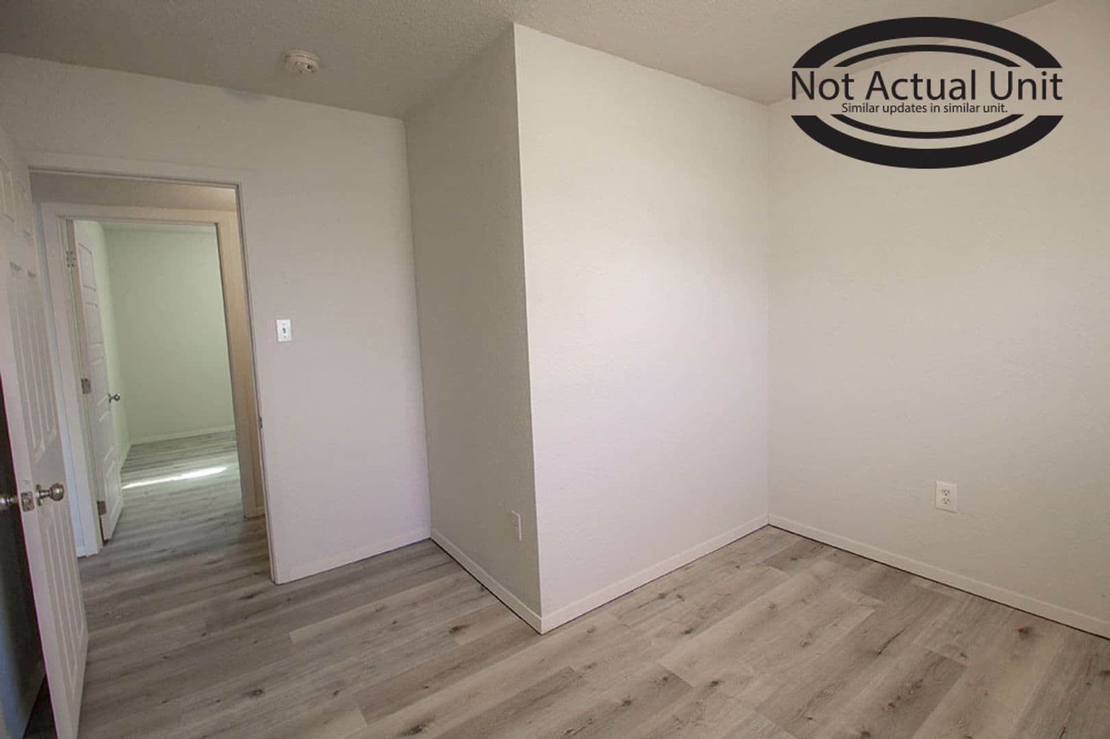Columbia House: 1013 W Ash St