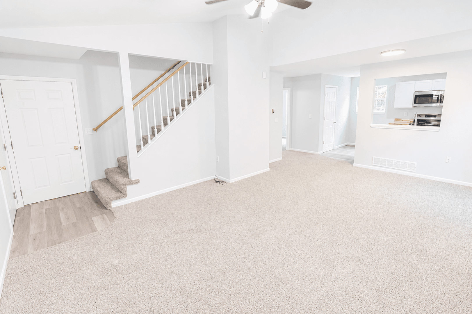 Columbia House: 5318 Godas Circle