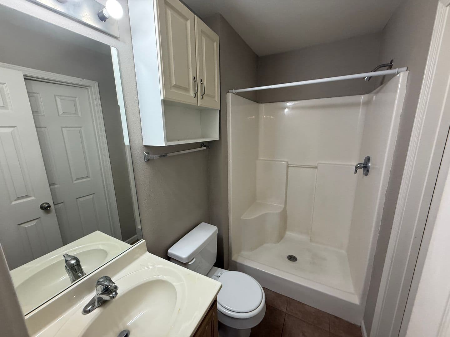 Columbia House: 4006 Snowy Owl Drive