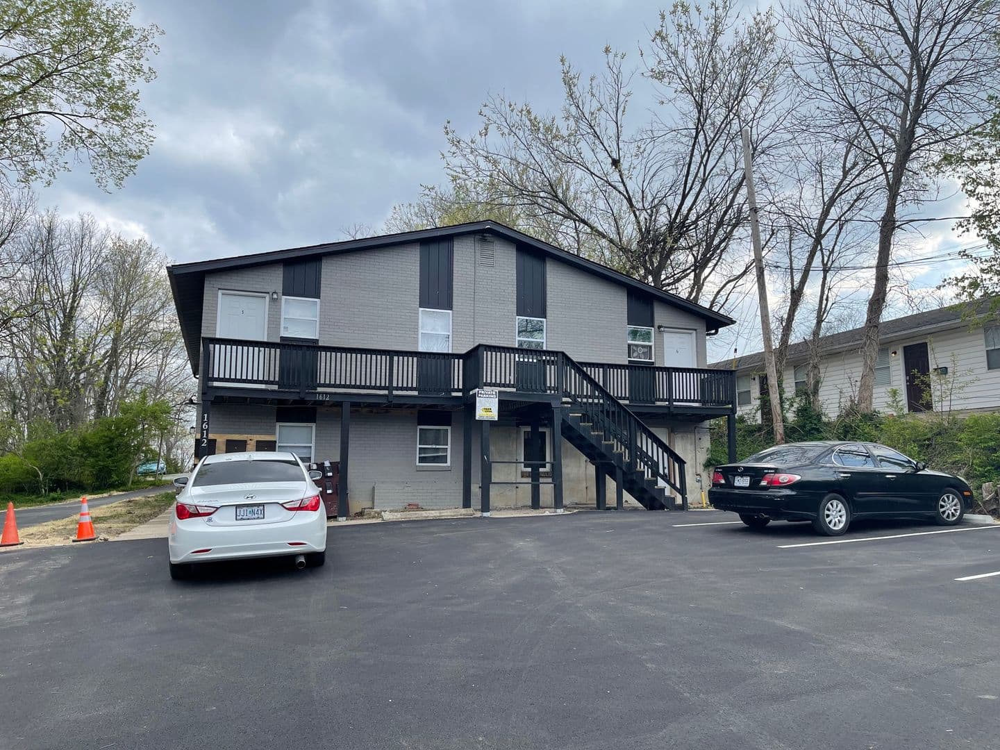 Columbia House: 1612 Richardson St. #1