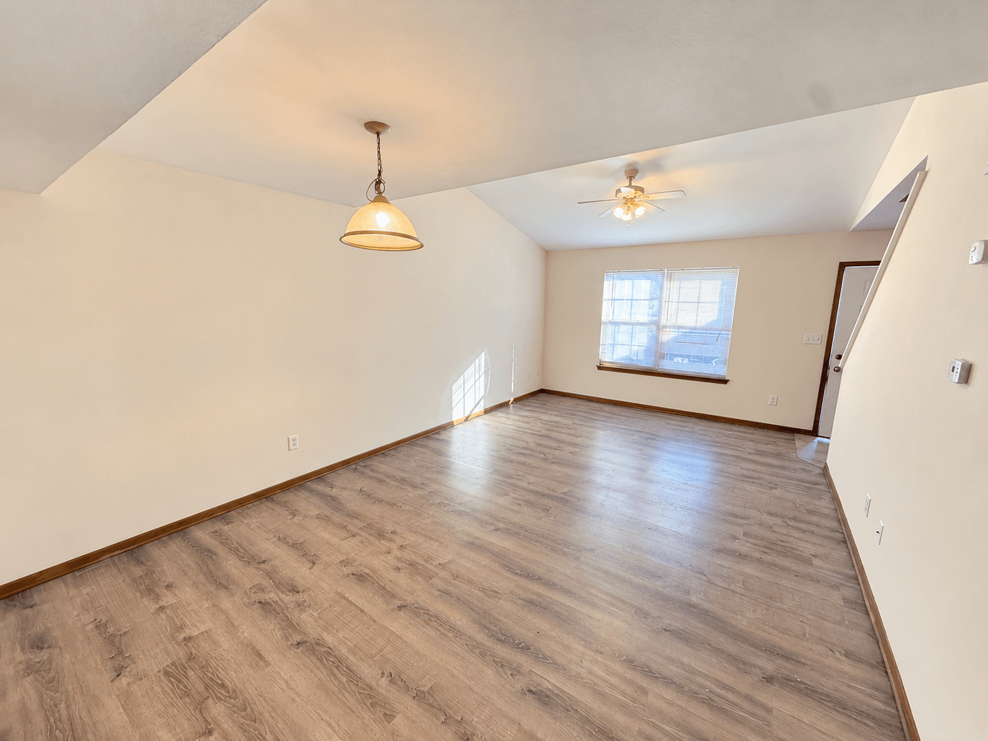 Columbia House: 2119 Ballenger Ln