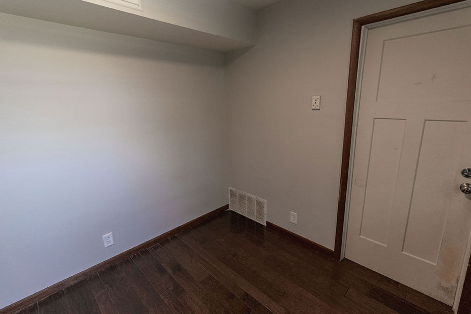 Columbia Apartment: 1804 Sylvan Ln