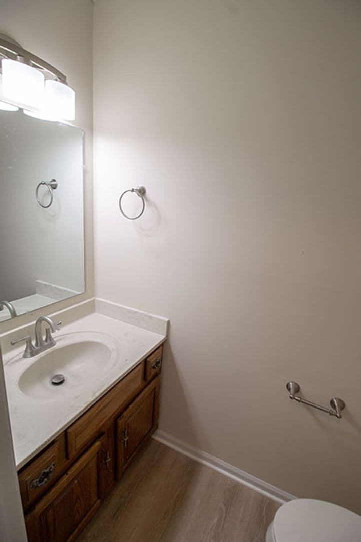 Columbia House: 3612 Hermitage Rd