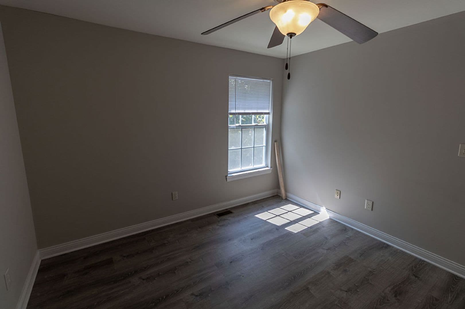 Columbia Apartment: 4700 Dehaven Dr