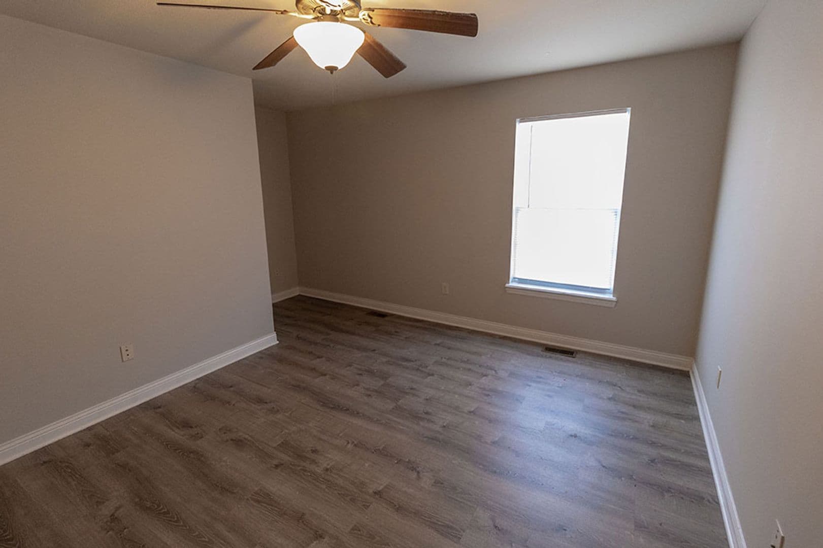Columbia Apartment: 4700 Dehaven Dr