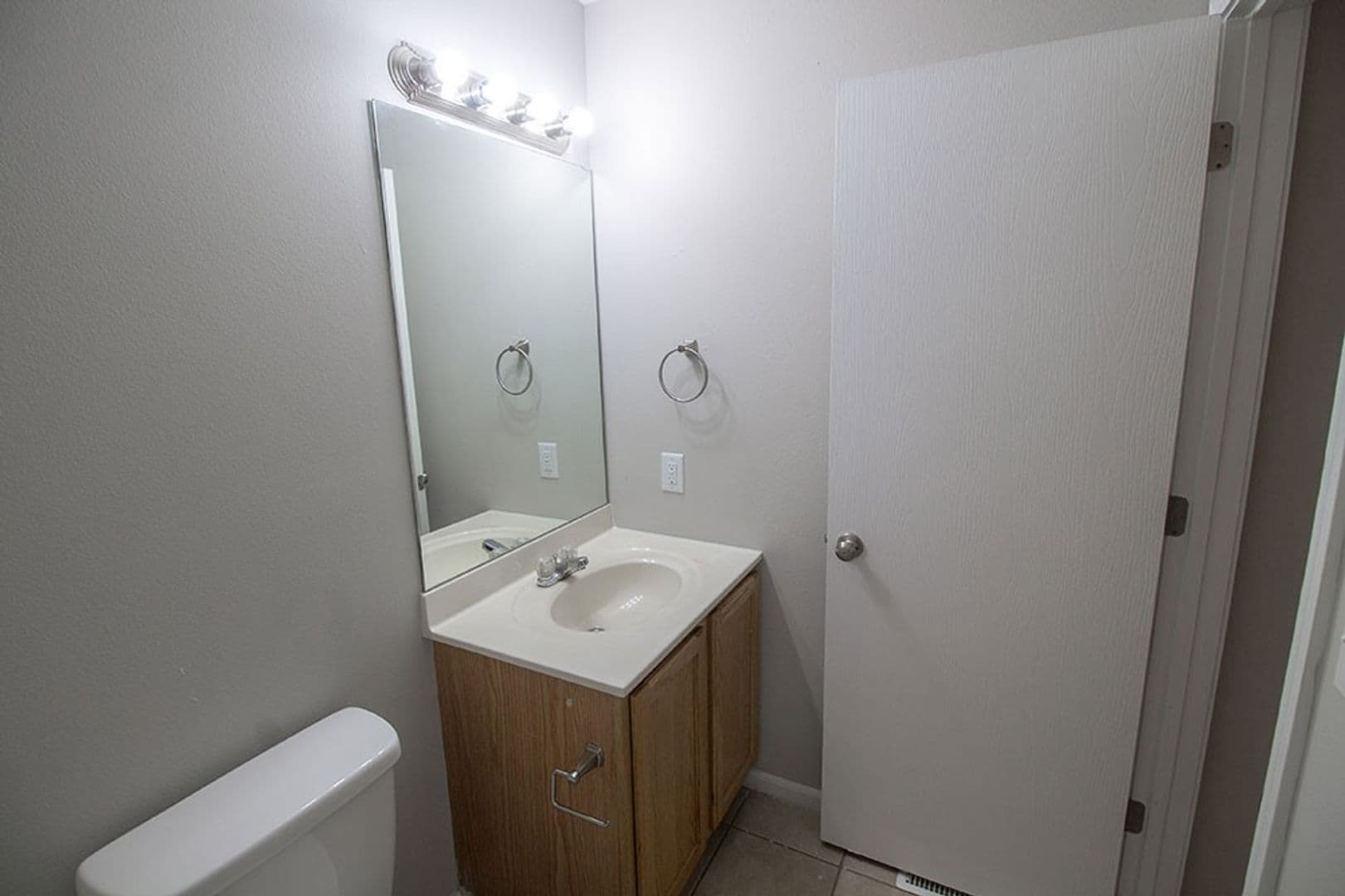 Columbia House: 1413 Greensboro Dr