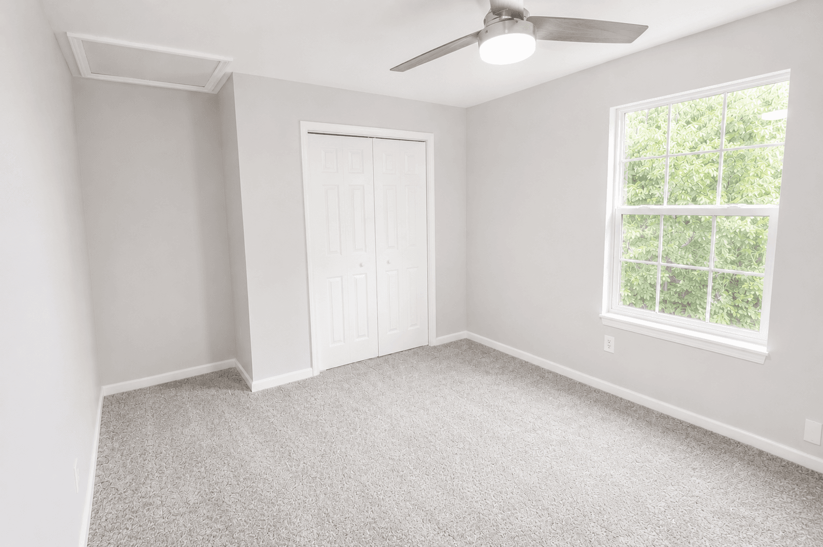 Columbia House: 5318 Godas Circle