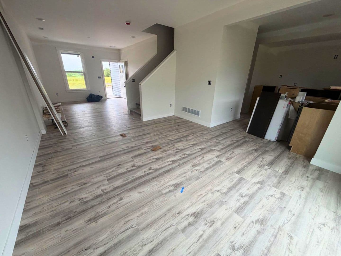 Columbia House: 5000 Derby Ridge Dr - 503