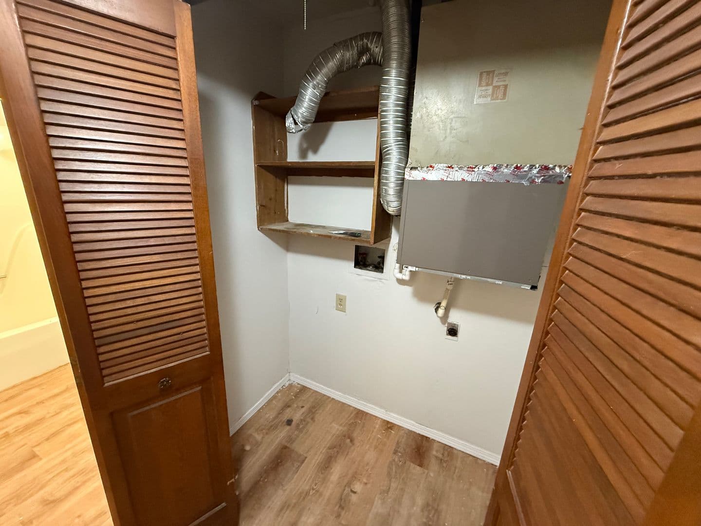 Columbia Apartment: 420 N East Park Ln