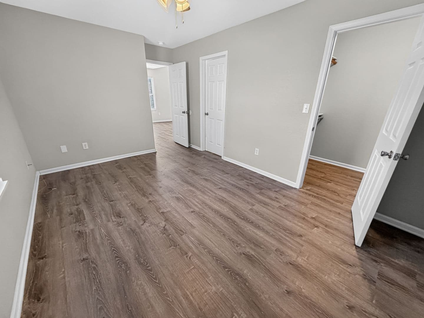 Columbia House: 1330 Godas Dr