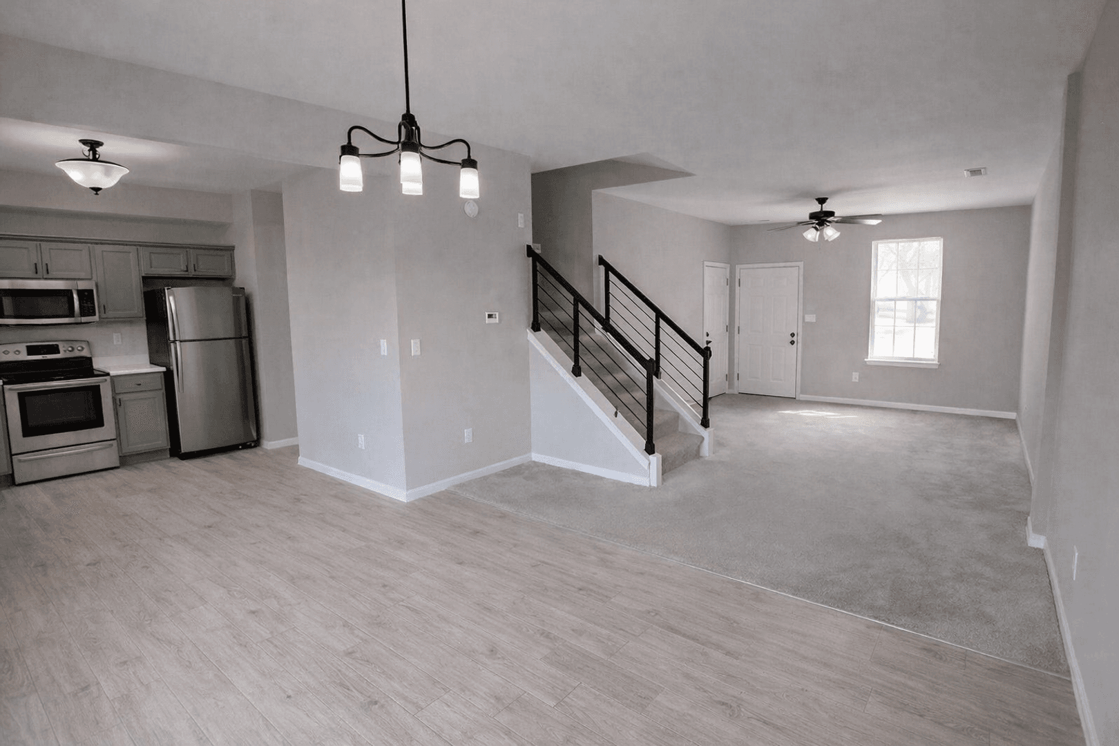 Columbia House: 5000 Derby Ridge Dr - 502