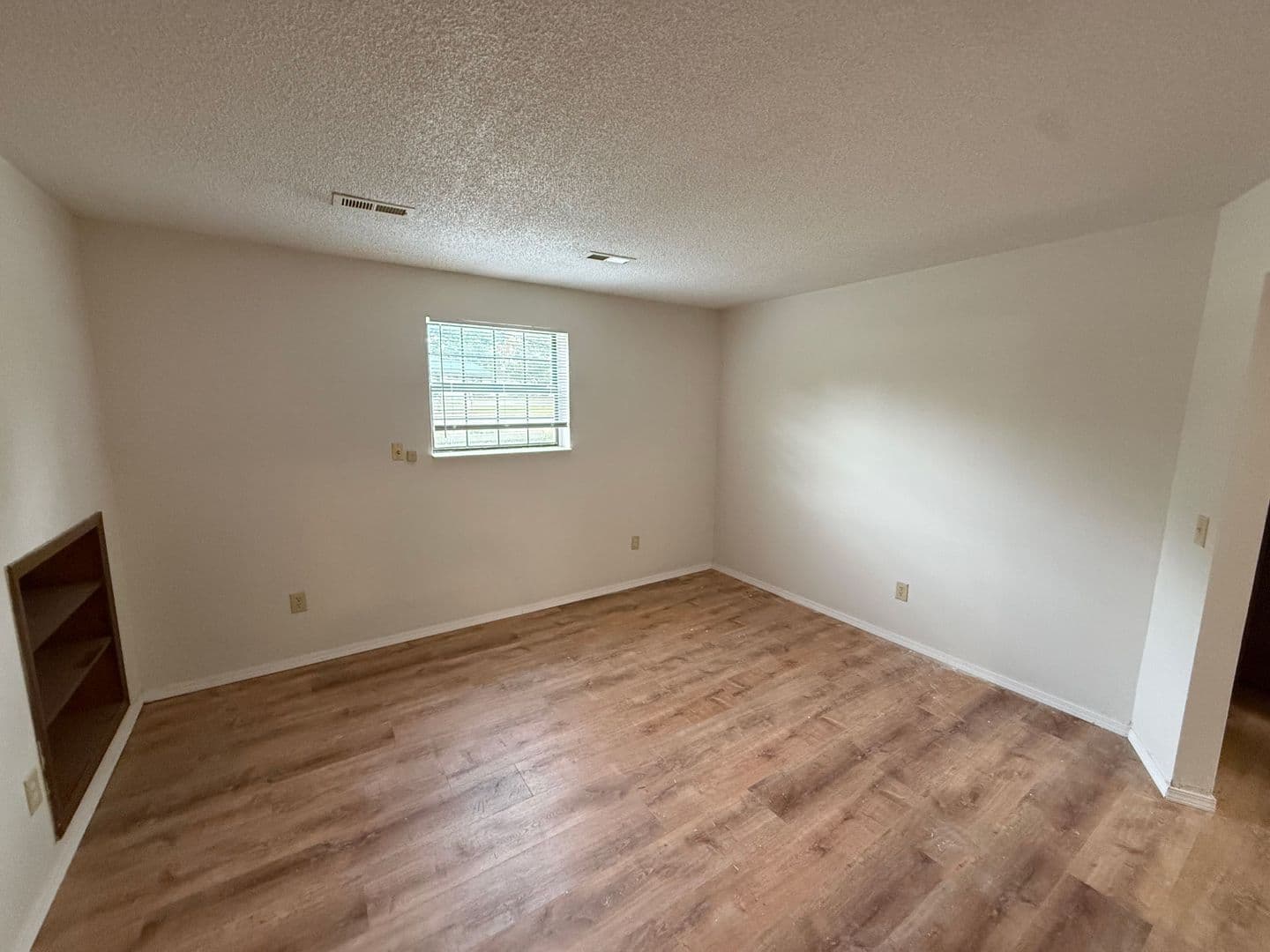 Columbia Apartment: 420 N East Park Ln