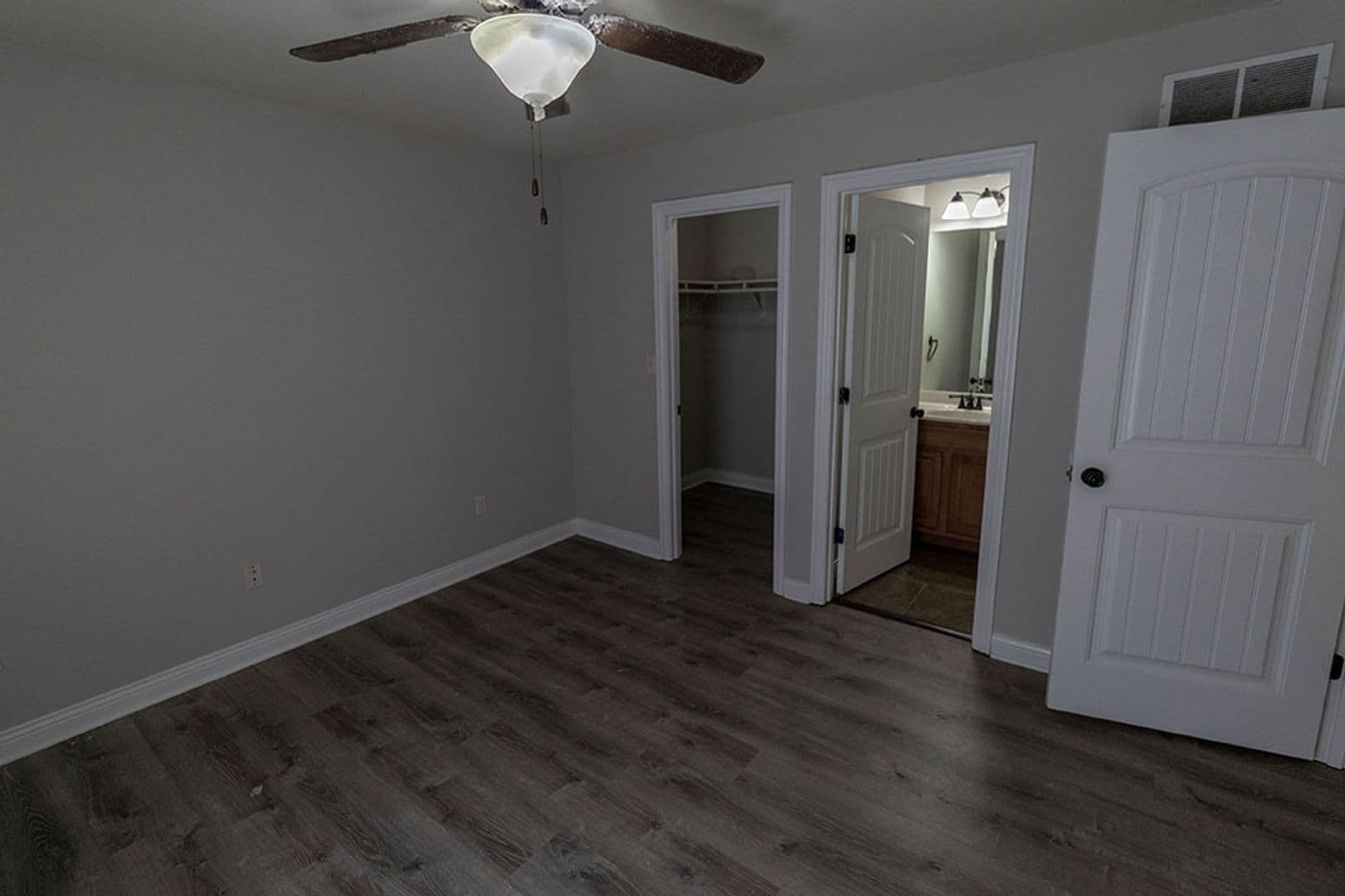 Columbia Apartment: 4700 Dehaven Dr