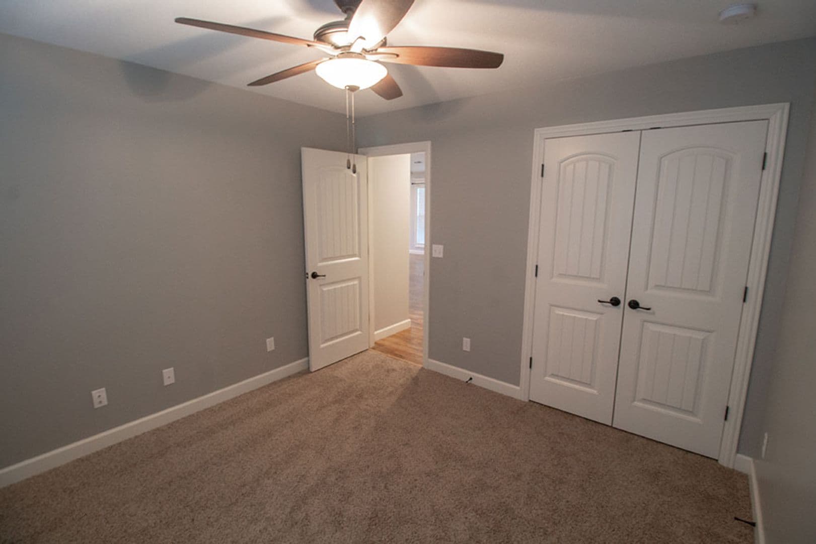 Columbia House: 7504 Wellford Ct