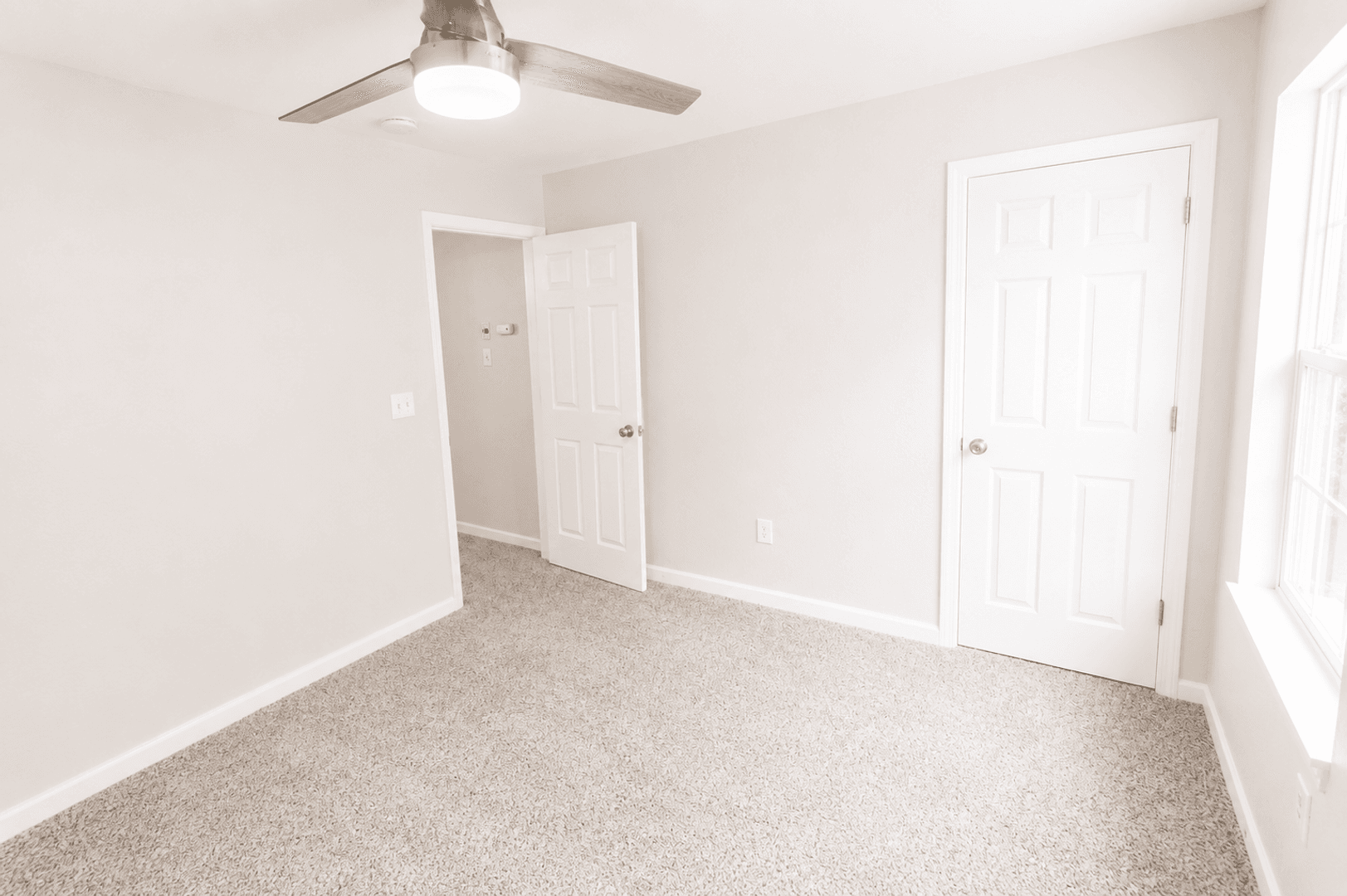 Columbia House: 5318 Godas Circle