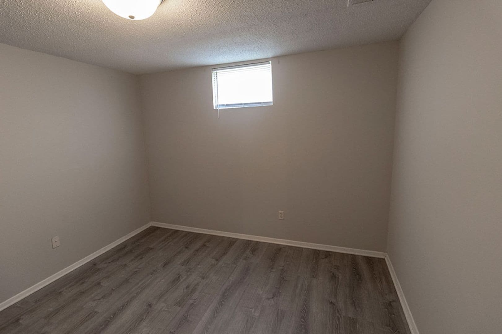 Columbia House: 215 Wheaton Ct