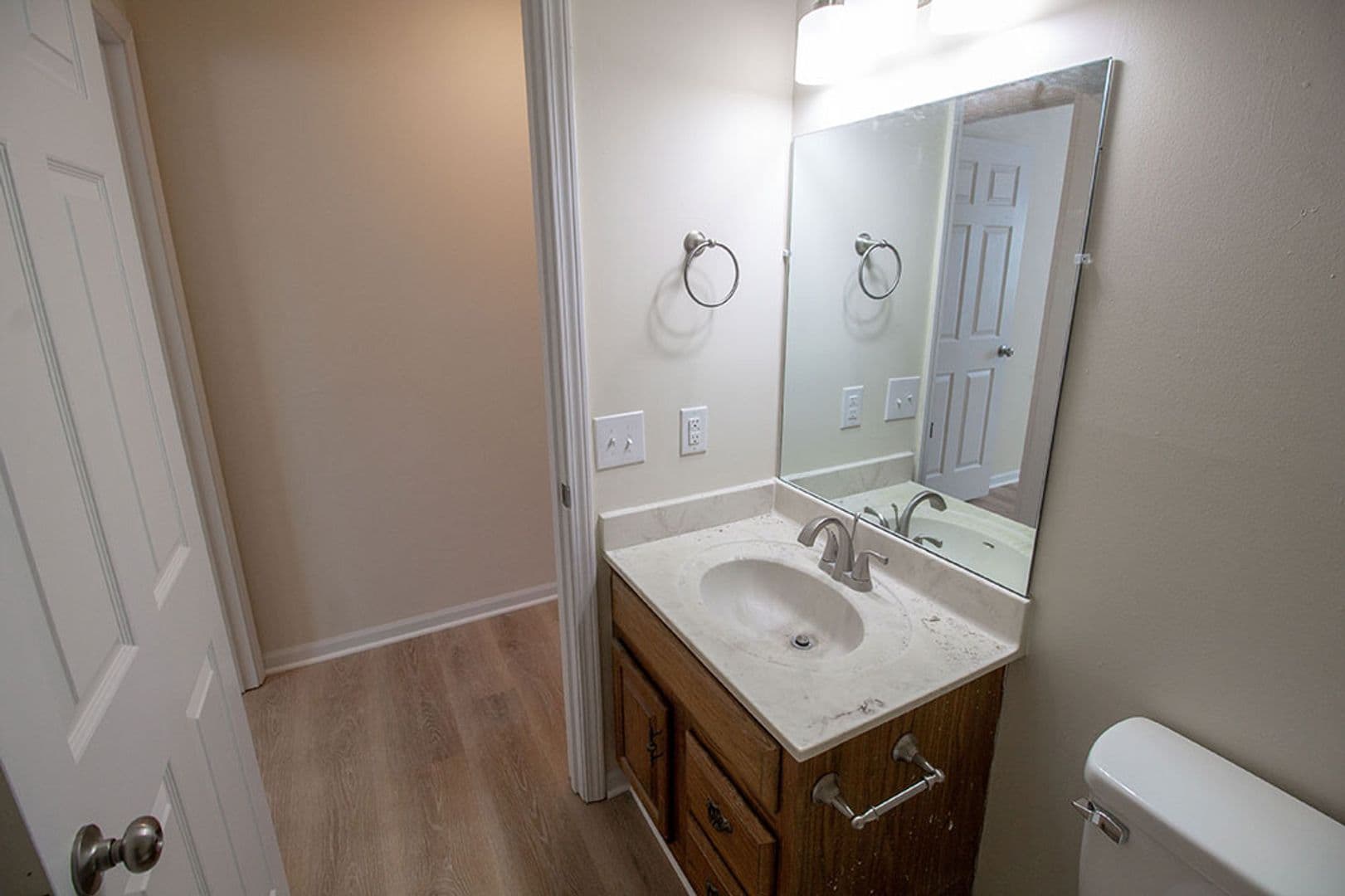 Columbia House: 3612 Hermitage Rd