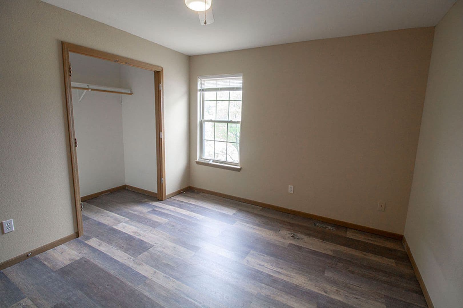 Columbia House: 1503 Greensboro Dr