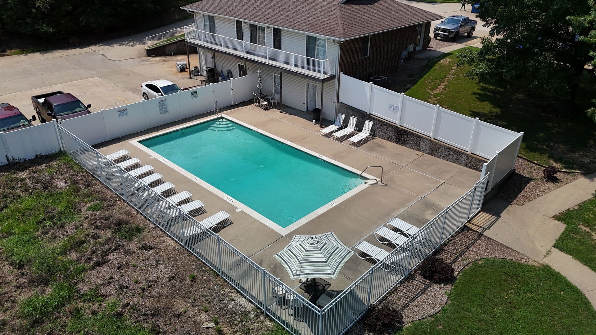 Jefferson City House: 907 Southwest Blvd B-5